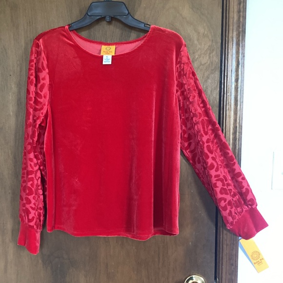 3/$45 Ruby rd velvet red top with abstract animal print leopard print sleeves PL - Picture 6 of 17
